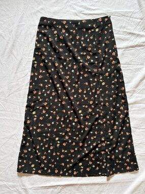 Ditsy Slit Skirt